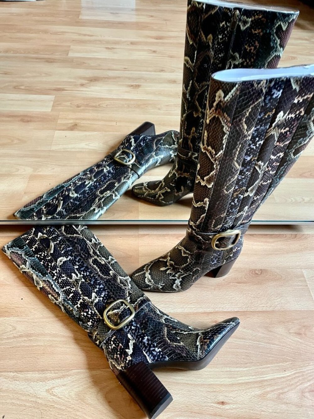 🔥 Rare Find – Brand New Coach Knee-High Snakeskin Leather Boots 🔥